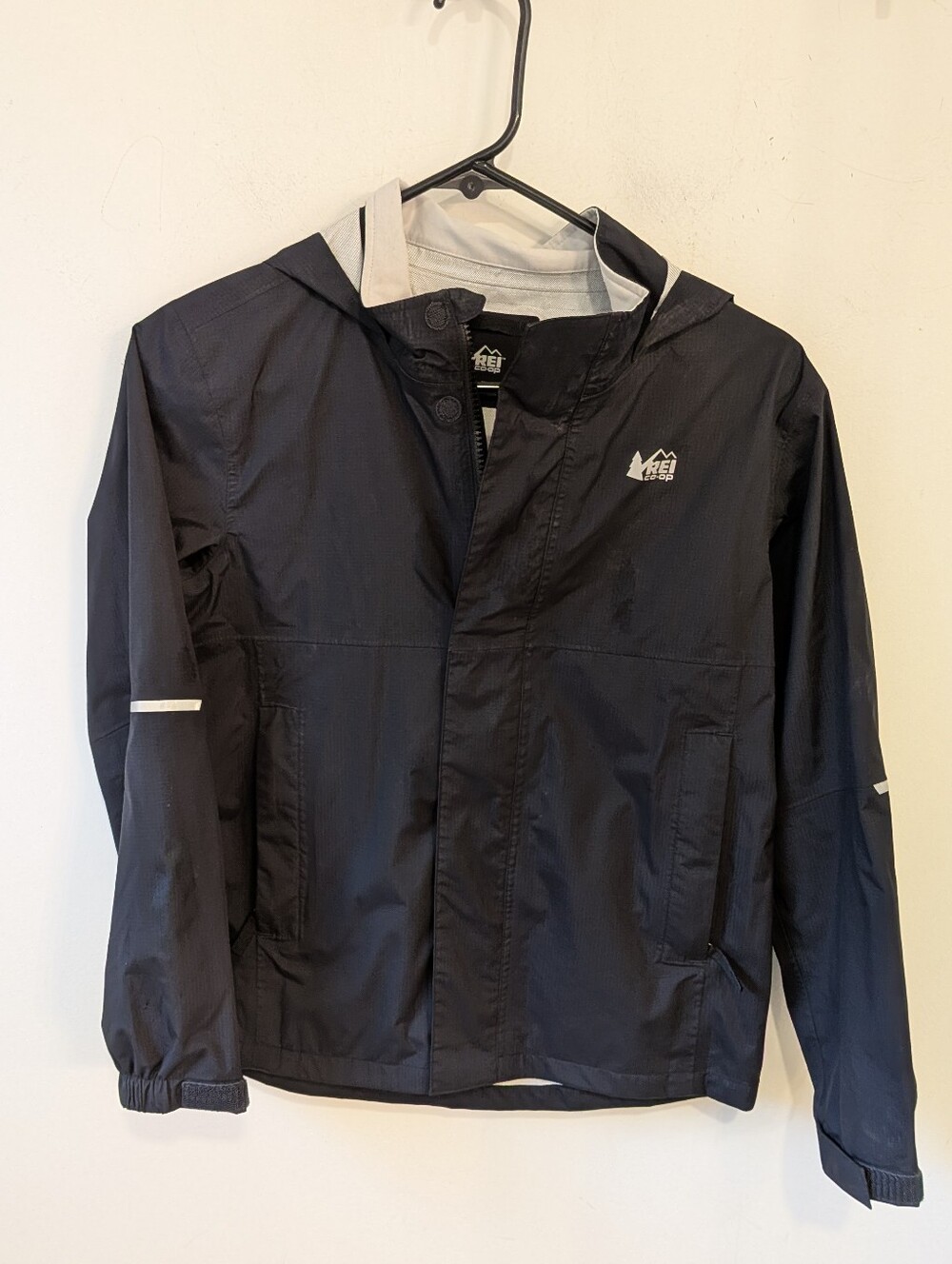 REI Kids Black Nylon Rain Jacket Size Medium Youth